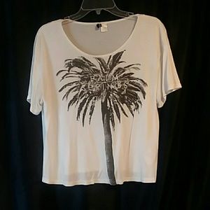 DIVIDED: Crop top